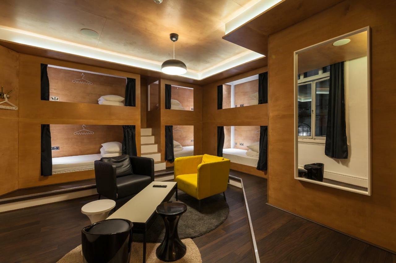 Aparthotel Kapsule 2*