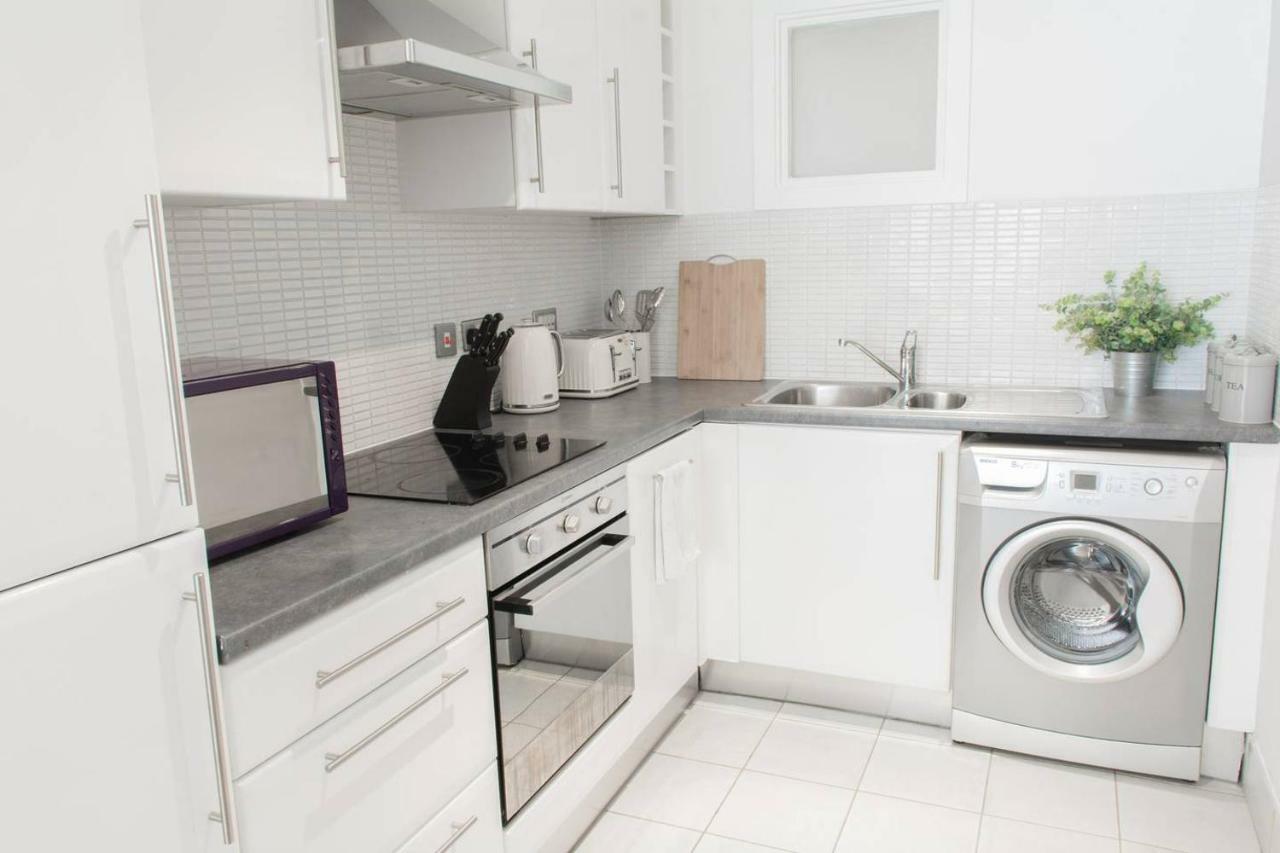 Host & - Standish Street Place Apartment
