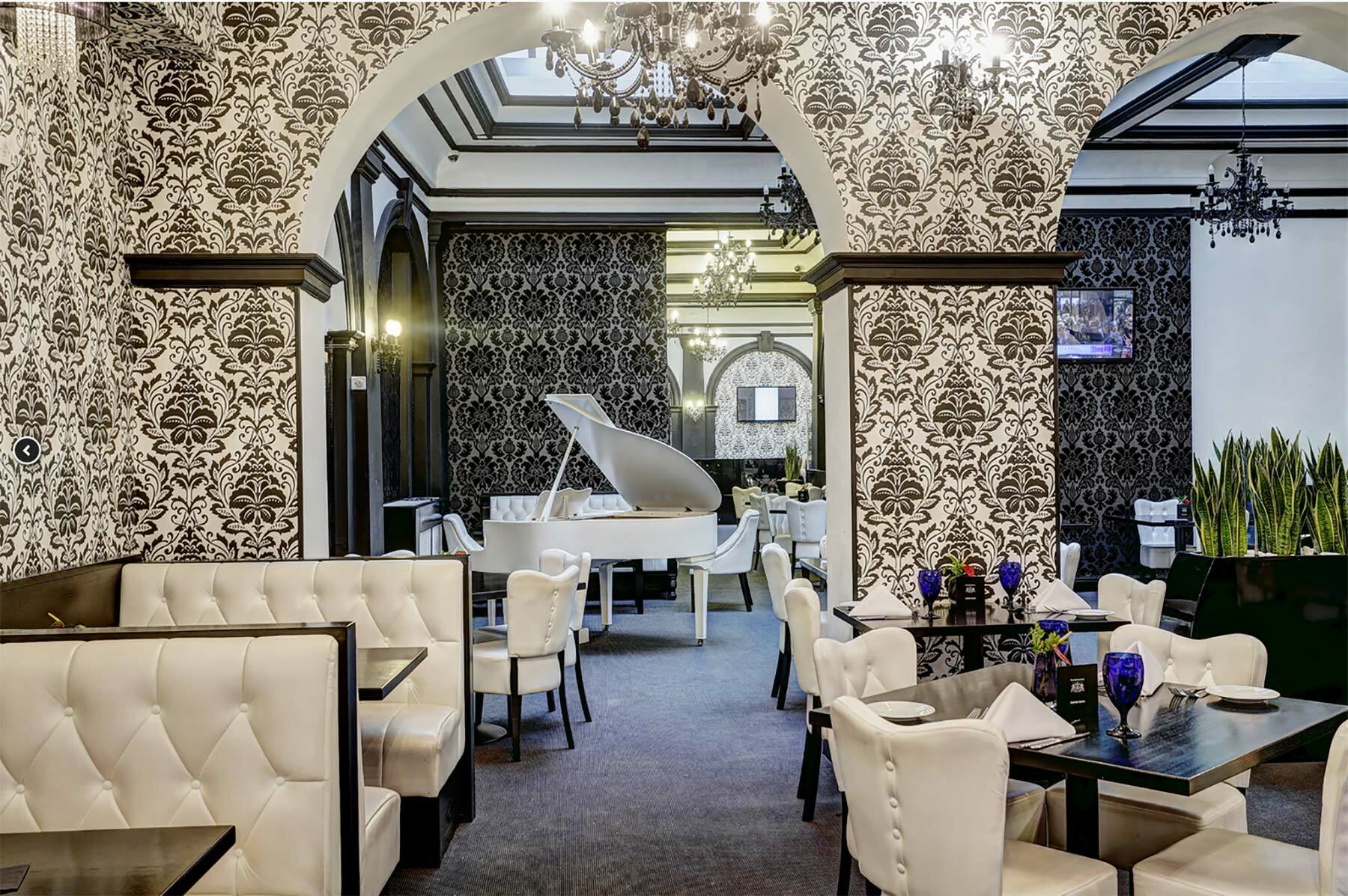 Richmond Apart-Hotel *