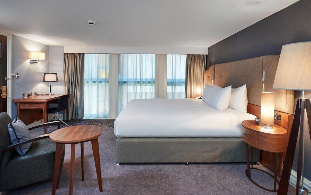 Doubletree By Hilton & Hotel