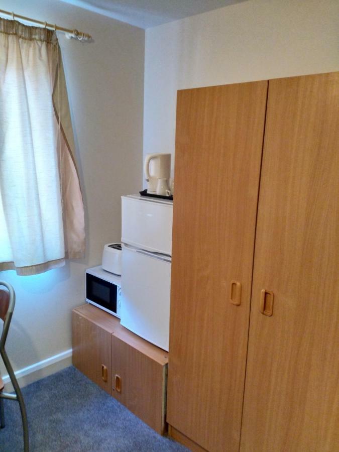 Homestay Denny Guests House / Lane Liverpool