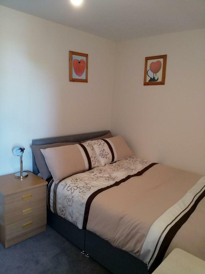 Homestay Denny Guests House / Lane Liverpool