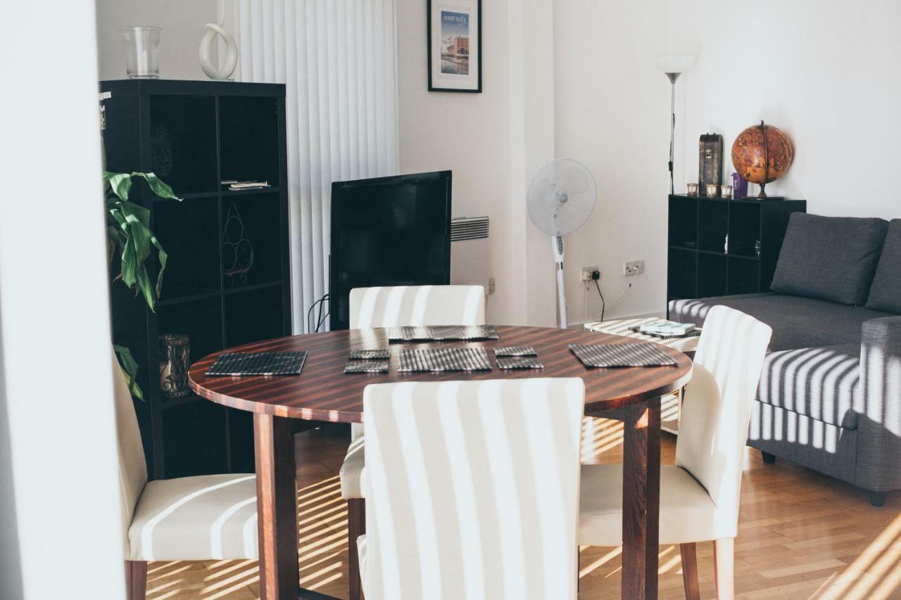 Apartment Serviced In Centre - Free Parking - Balcony - By Happy Days Liverpool