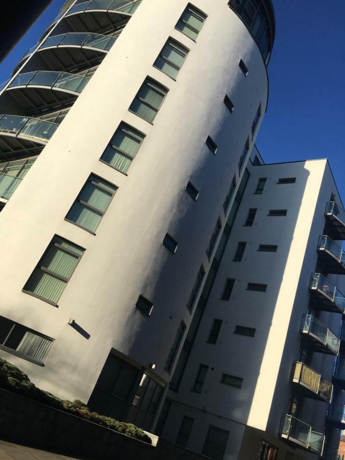 Serviced In Centre - Free Parking - Balcony - By Happy Days * Liverpool