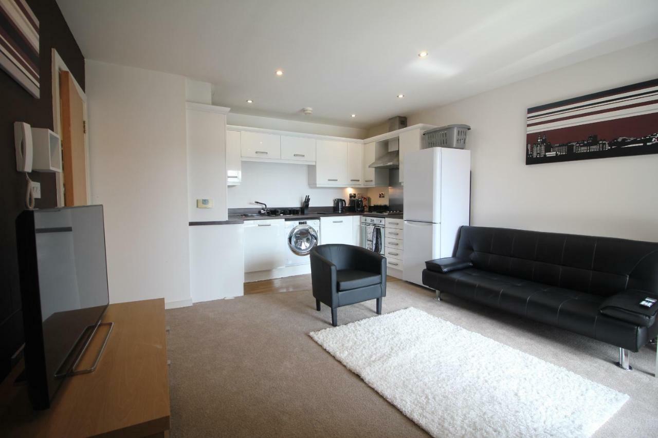 Lovely 2 Bedroomed Near Albert Docks Apartment Liverpool