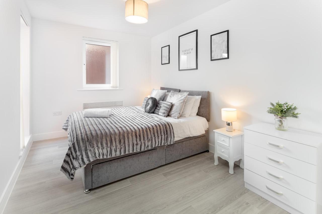 4 Barall Court - Sleeps 6 Minutes From Lfc Free Parking Apartment Liverpool