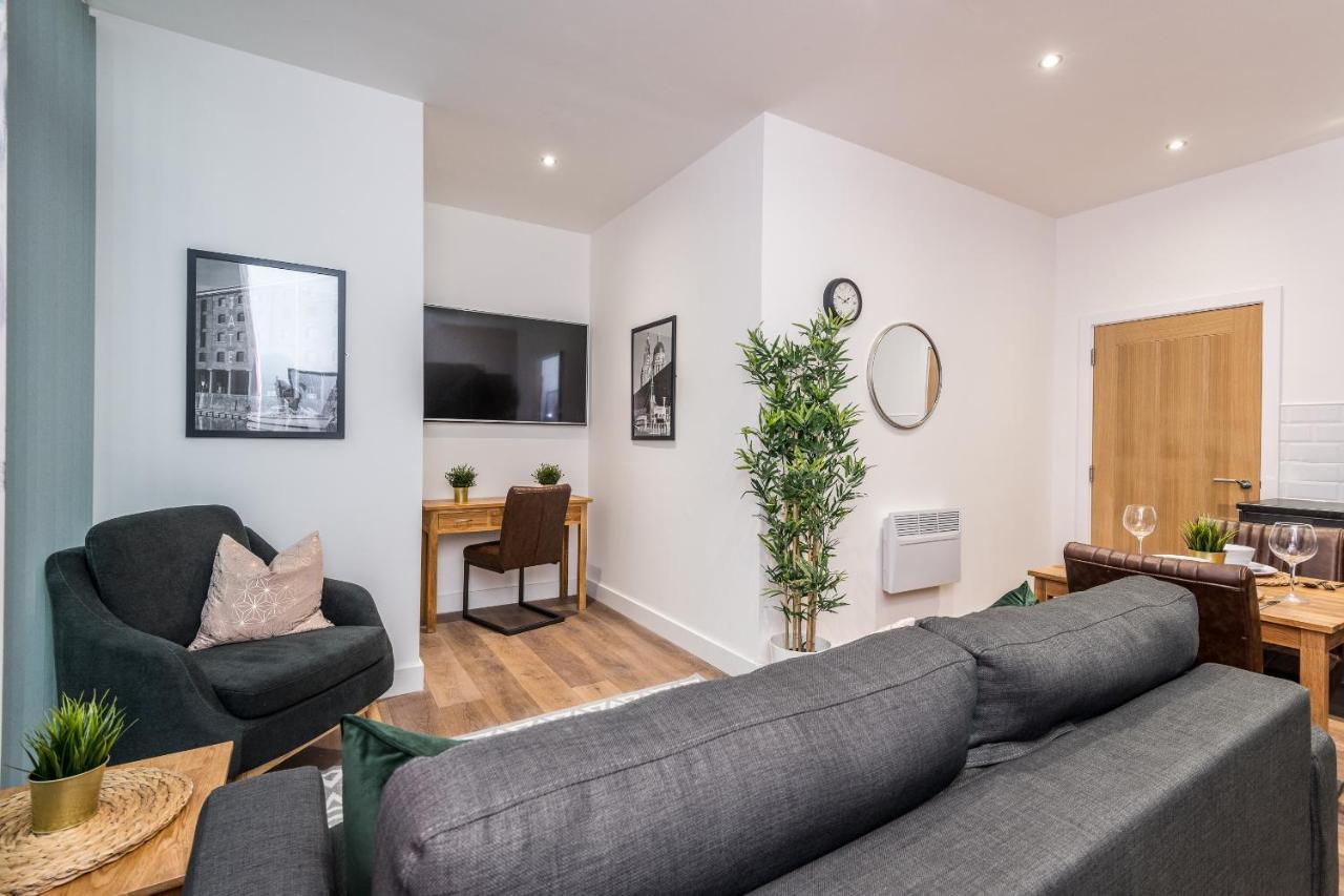 Apartment Sgt Peppers Mathew Street By Happy Days *