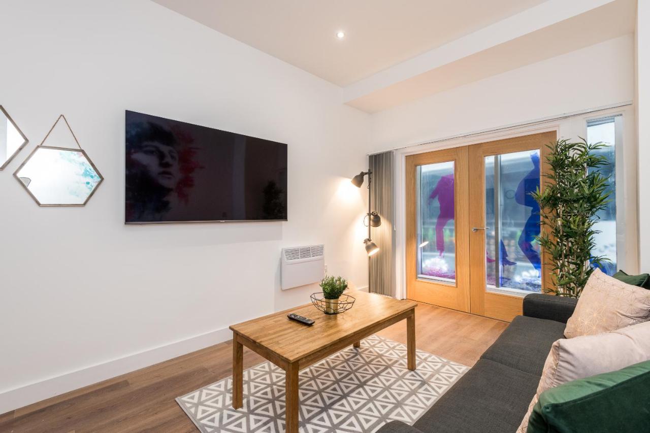 Sgt Peppers Mathew Street By Happy Days Apartment *