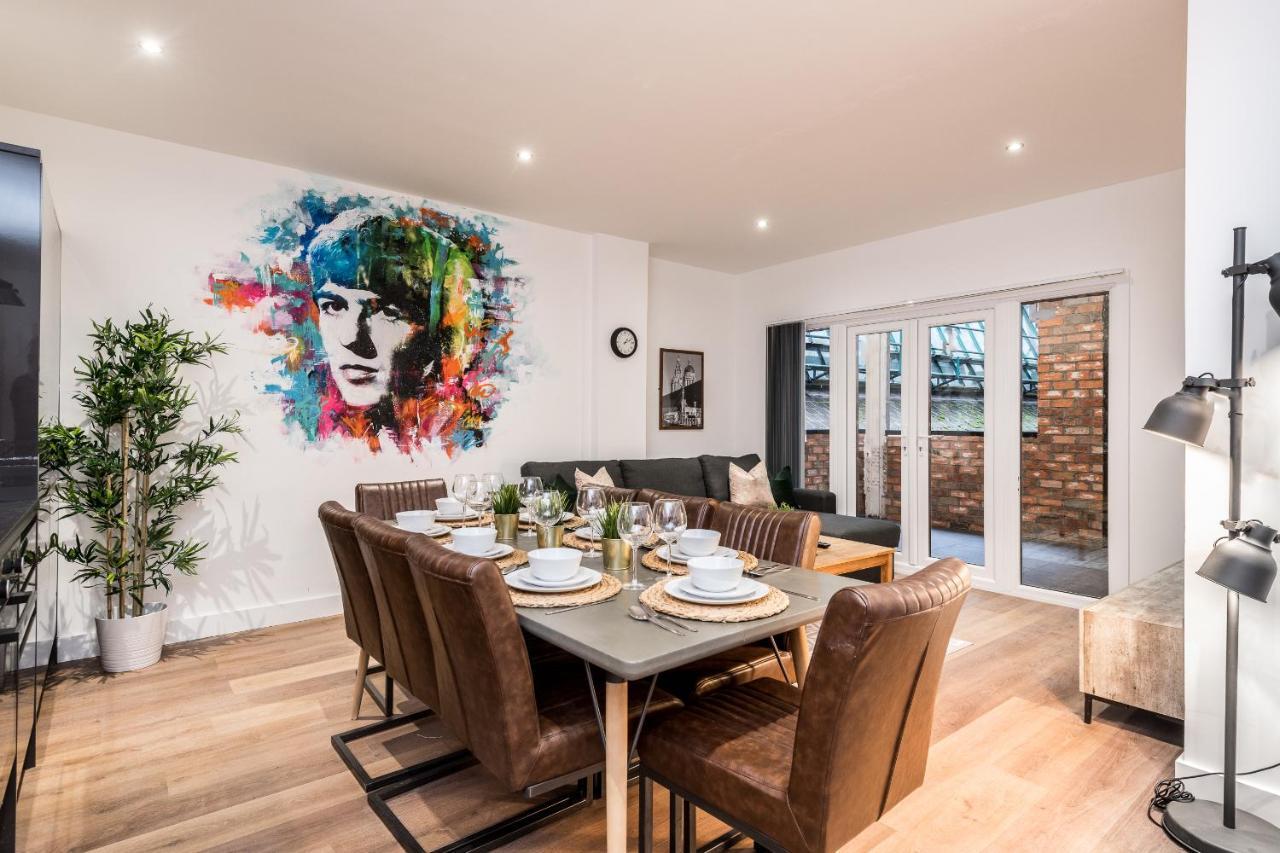 Apartment Sgt Peppers Mathew Street By Happy Days Liverpool