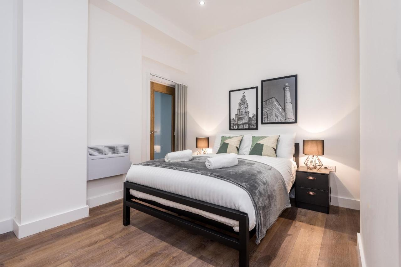 Apartment Sgt Peppers Mathew Street By Happy Days Liverpool