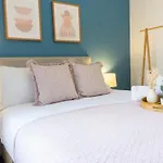 Conningsby House - Air Host & Stay - 6 Bedrooms In Anfield
