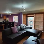 Free Parking Entire City Centre Apartment - Mount Pleasant