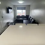 Hosted By Ryan - 2 Bedroom Apartment