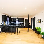 Host Apartments - Beautiful Converted Warehouse In Central Liverpool