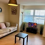 Chancellor Apt Nr Uni/Hosp/Cityctr & All Amenities