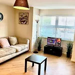 Chancellor Apt Nr Uni/Hosp/Cityctr & All Amenities