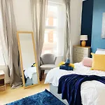 Spacious Anfield Apartment Next To Lfc With Netflix Sleeps 9 Perfect For Large Groups
