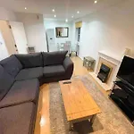 Quayside City Escape - Liverpool