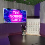 Hotel 105