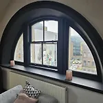 2 Bedroom City Centre Penthouse Loft Apartment