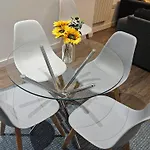 2Bed-Ground Floor-Free Parking