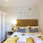 Vintage 3-Bed City Centre Gem Free Parking