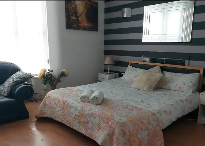 Spacious Double Room In Anfield