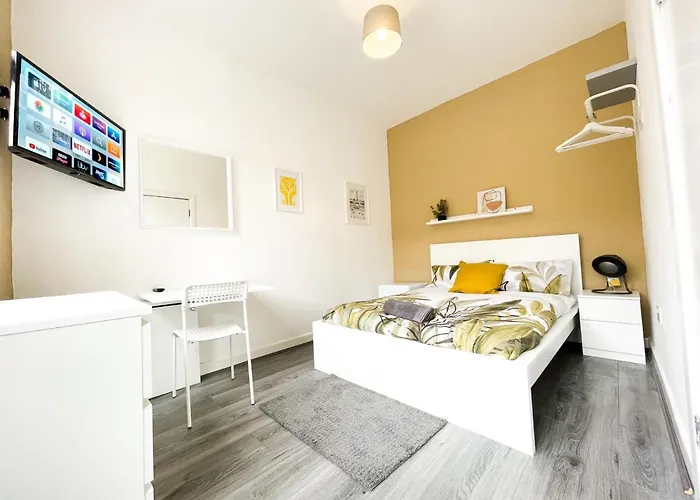 Beautiful Escape In The Heart Of City