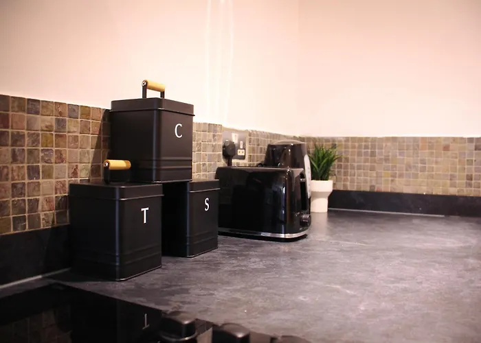 Free Parking City Centre Apartment 2 Bed Room 2 Bathroom Apartment
