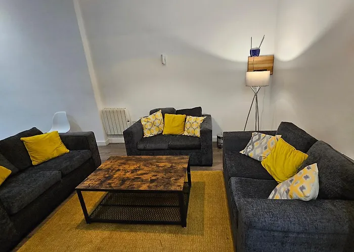 2Bed-Ground Floor-Free Parking