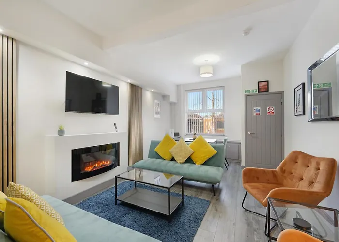 Burnand House - Air Host & Stay - Sleeps 9