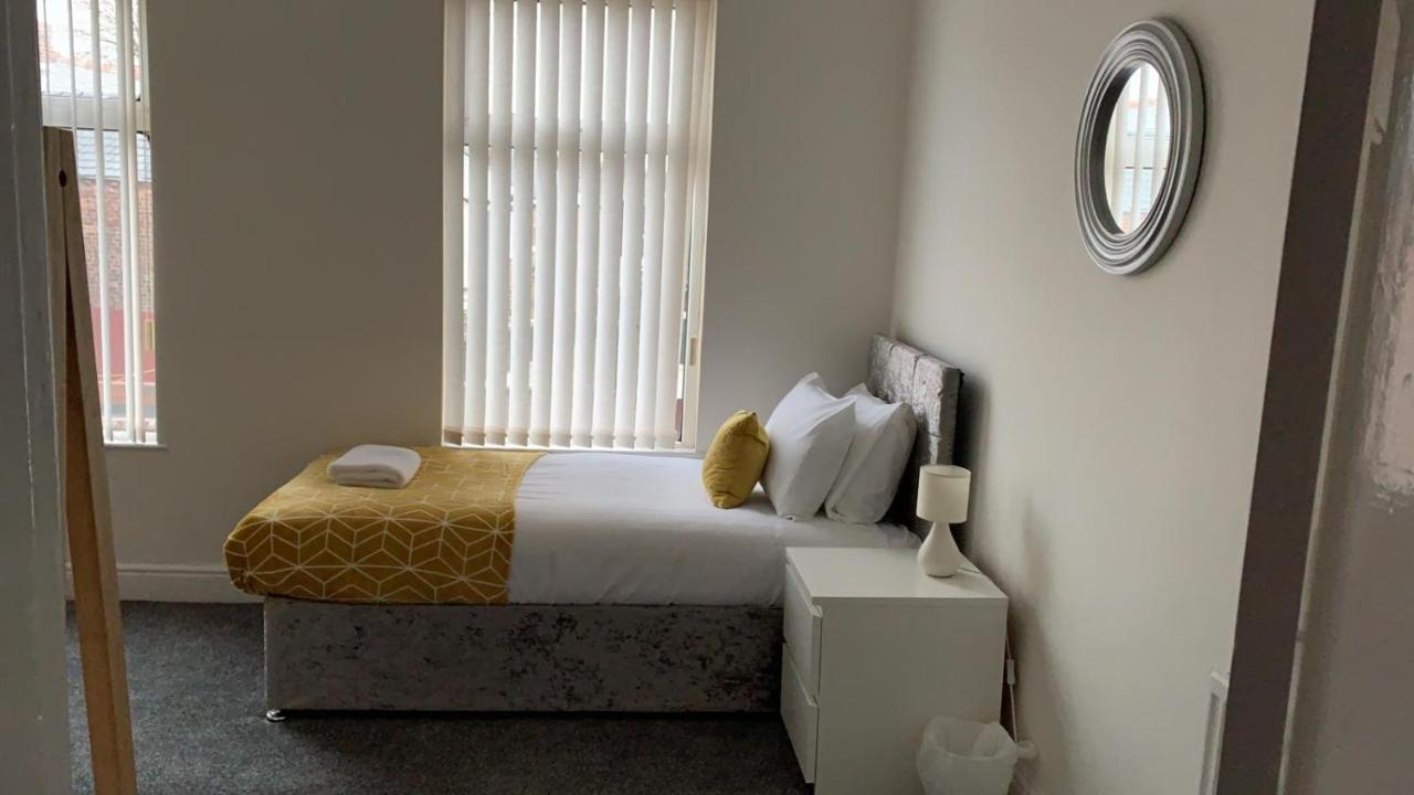 Anfield House 2 Bedroom 2 Mins From Anfield Stadium Sleeps 7 *