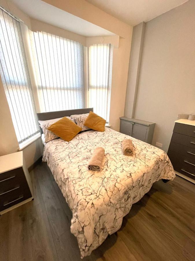 Woodcroft Short Lets * Liverpool