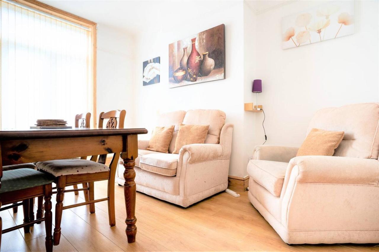 Charming 4-bed Pet Friendly House In Liverpool