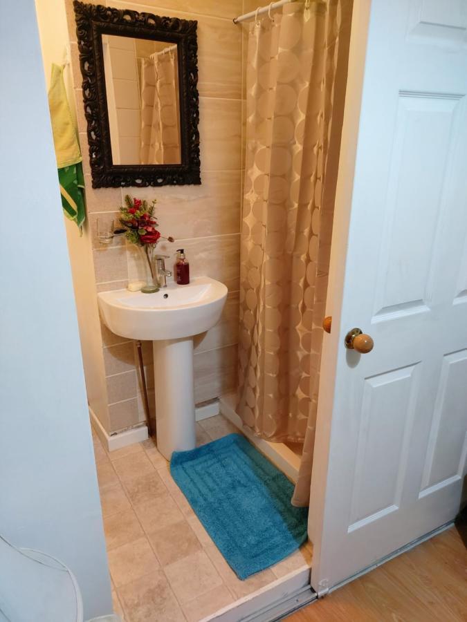Spacious Double In Anfield Homestay