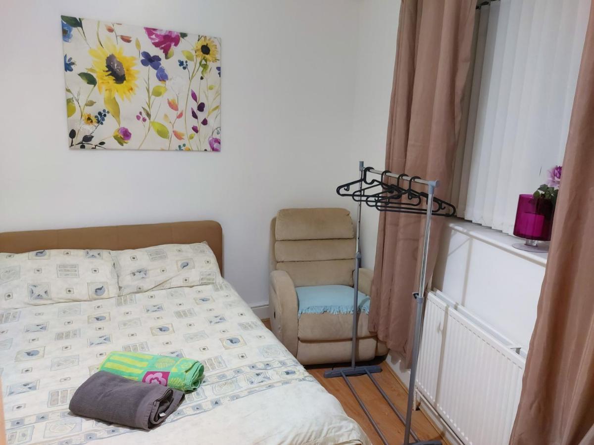 Spacious Double In Anfield