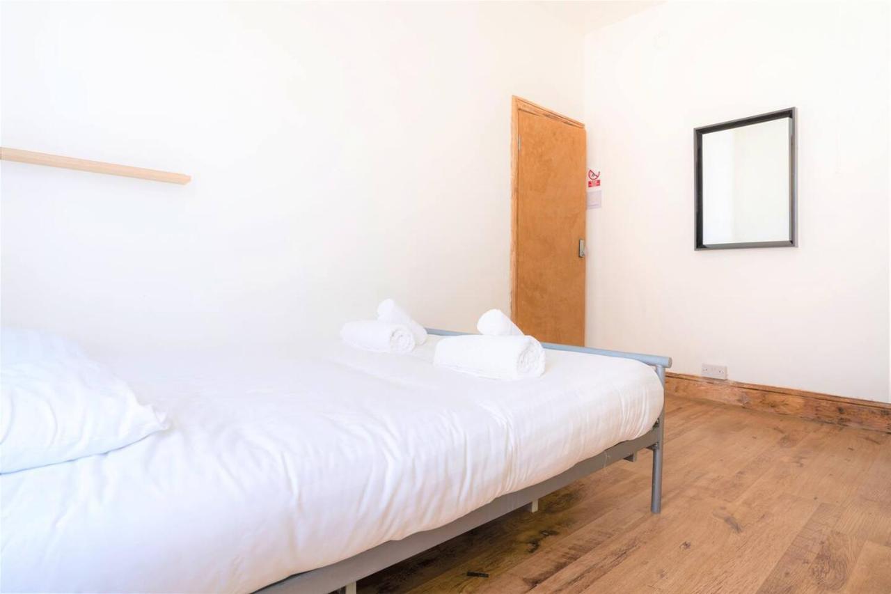Charming 4-bed Pet Friendly House In Holiday home *