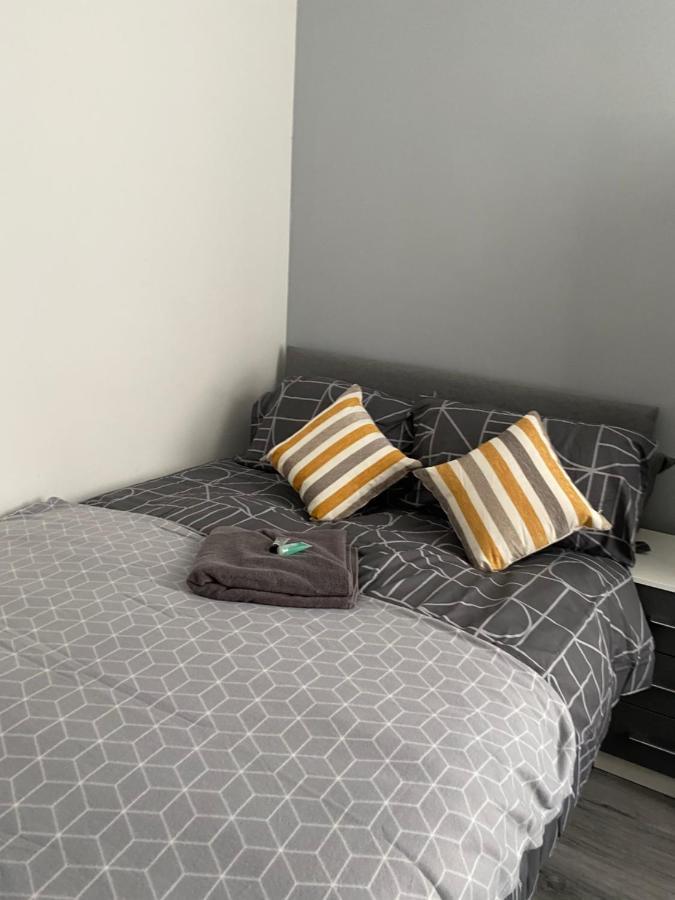 Woodcroft Short Lets