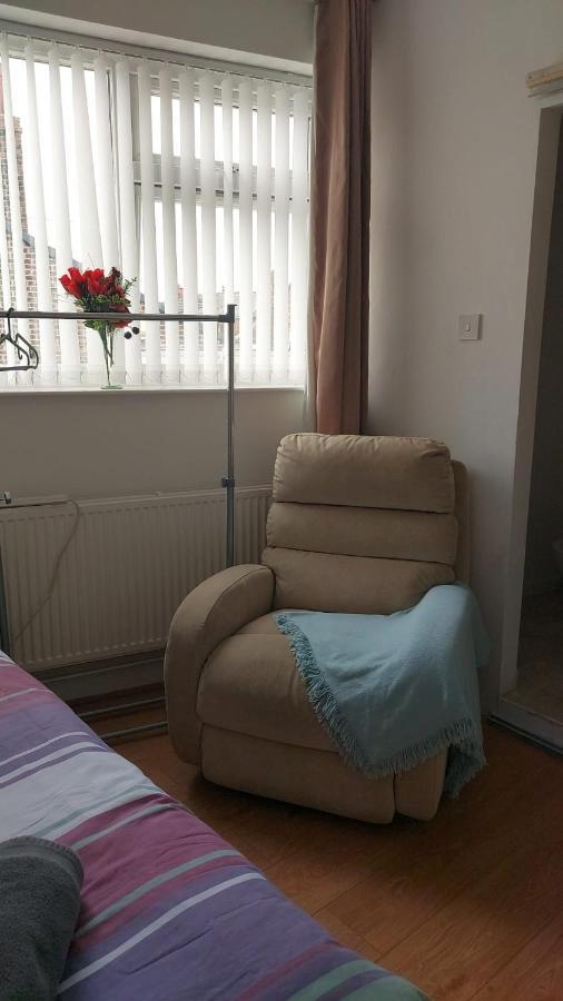 Spacious Double In Anfield Liverpool