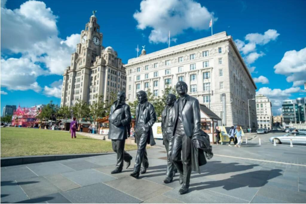 Anfield House Superbly Located For Football/city Holiday home *