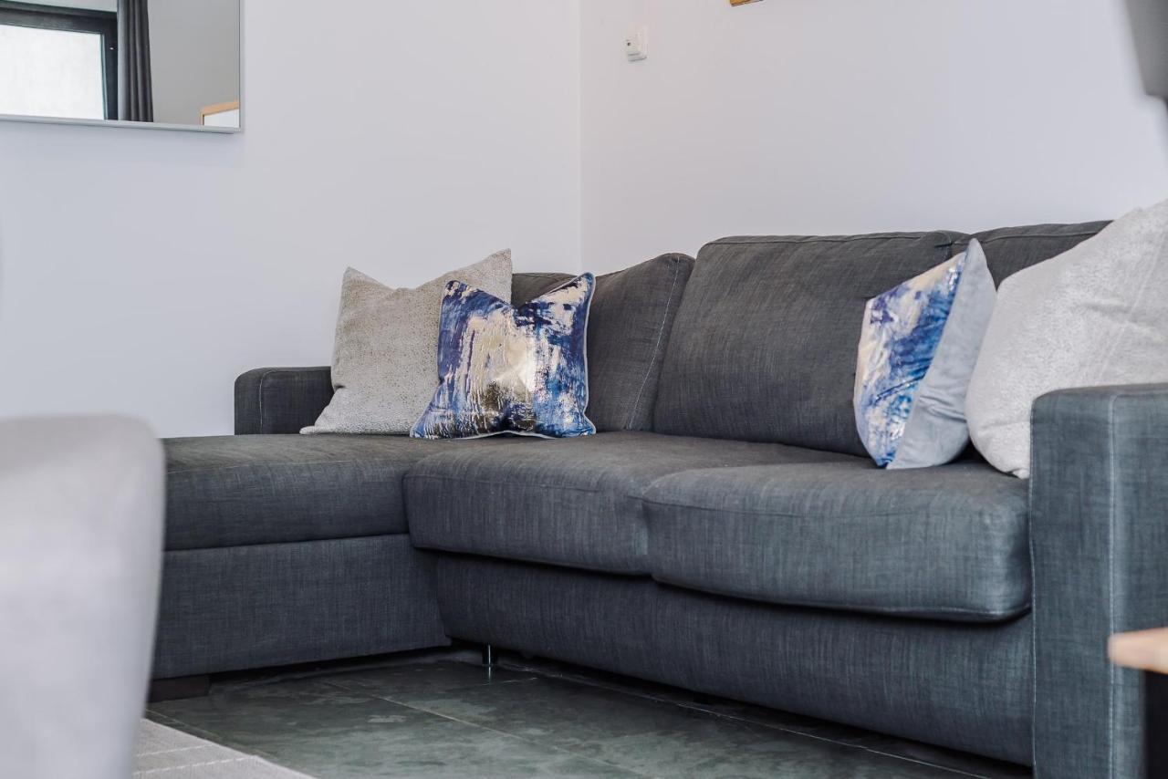 Holiday home Beautiful 2 Bed Apartment - Super Central - Recently Renovated - Sleeps 8 Liverpool