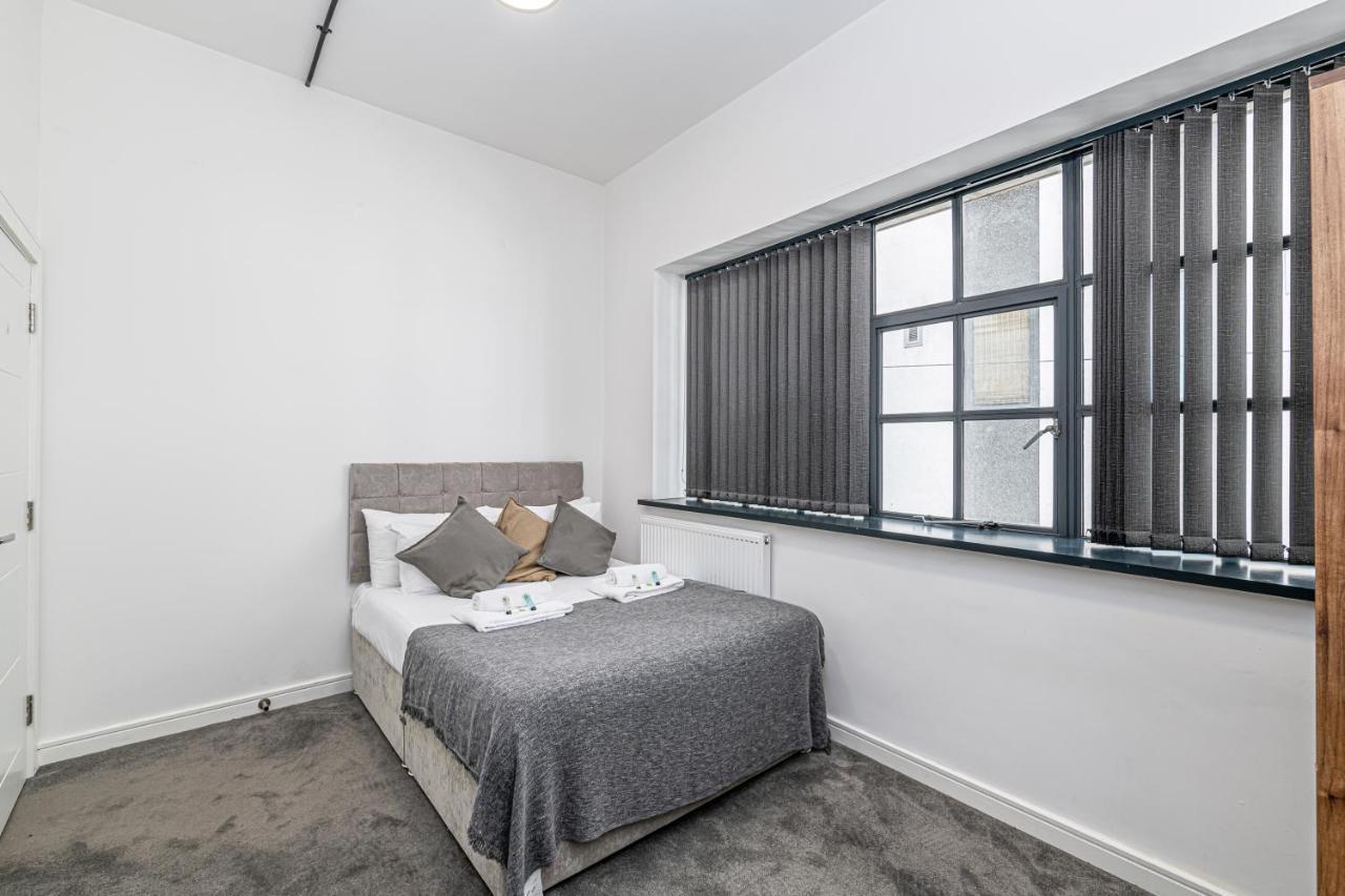 Walton Building Apartment *