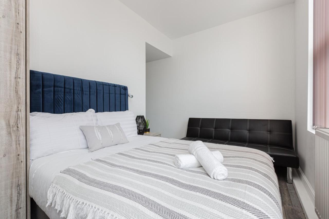 Apartment Oakfield Road *