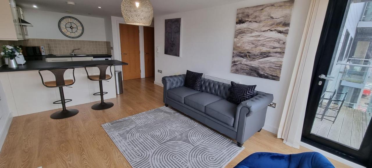 Two Double Bed Suite, Centre Apartment *