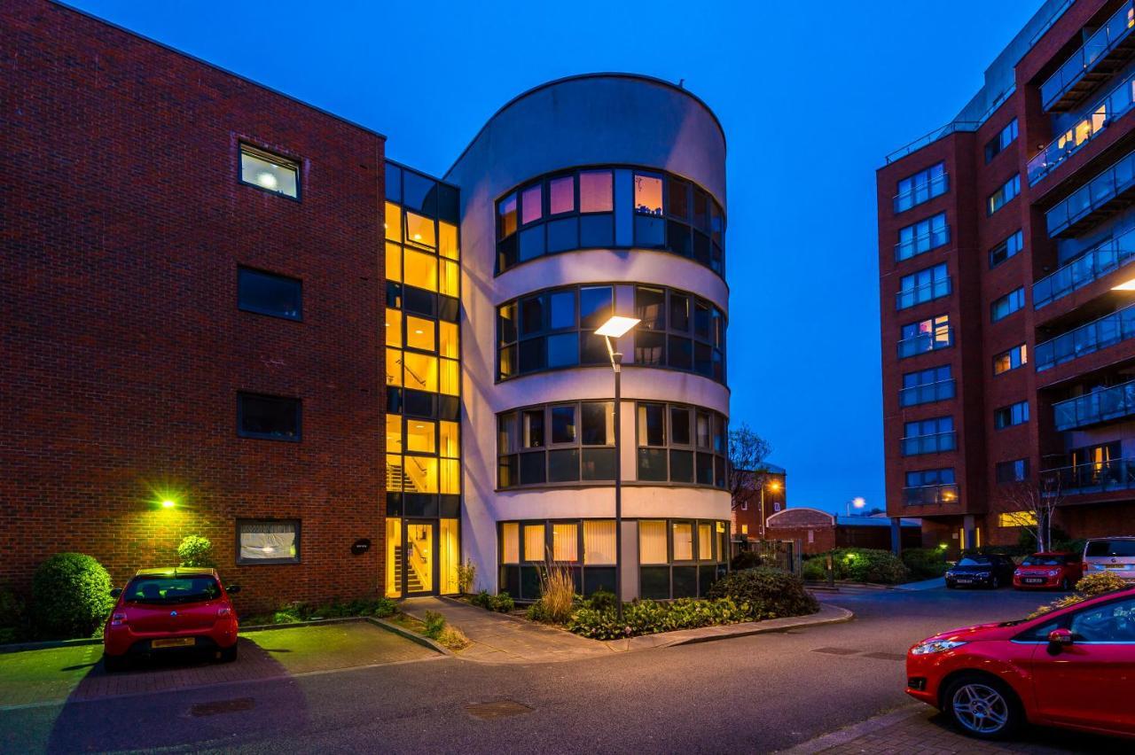 Apartment Lovely 2-bed *free Parking *pool Table Liverpool