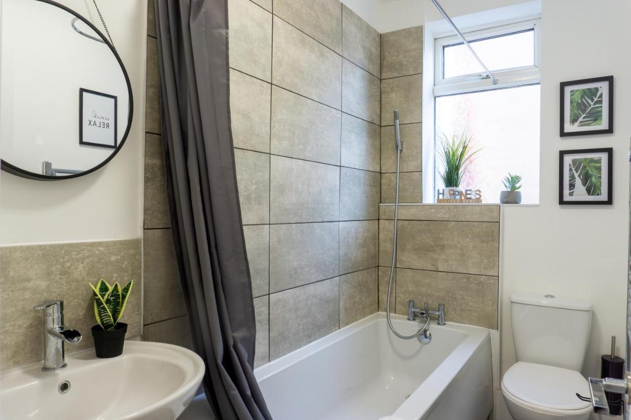 Conningsby House - Air Host & - 6 Bedrooms In Anfield * Liverpool