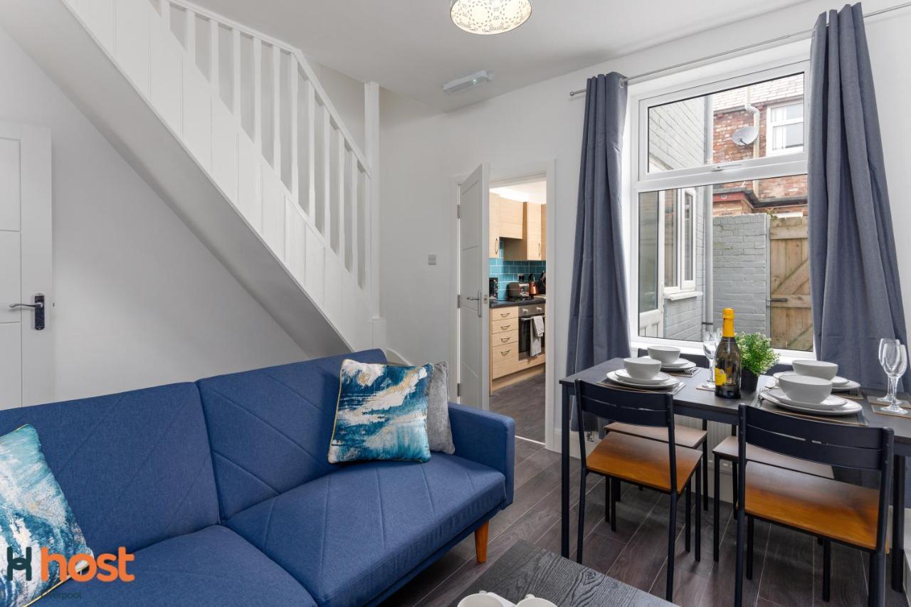 Host - Delightful Hidden Gem Holiday home *