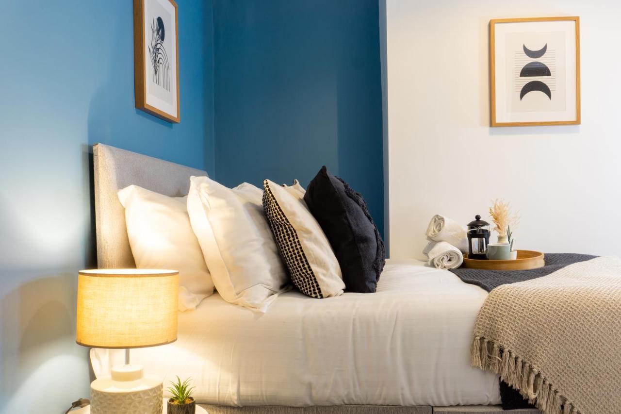 Conningsby House - Air Host & - 6 Bedrooms In Anfield Holiday home