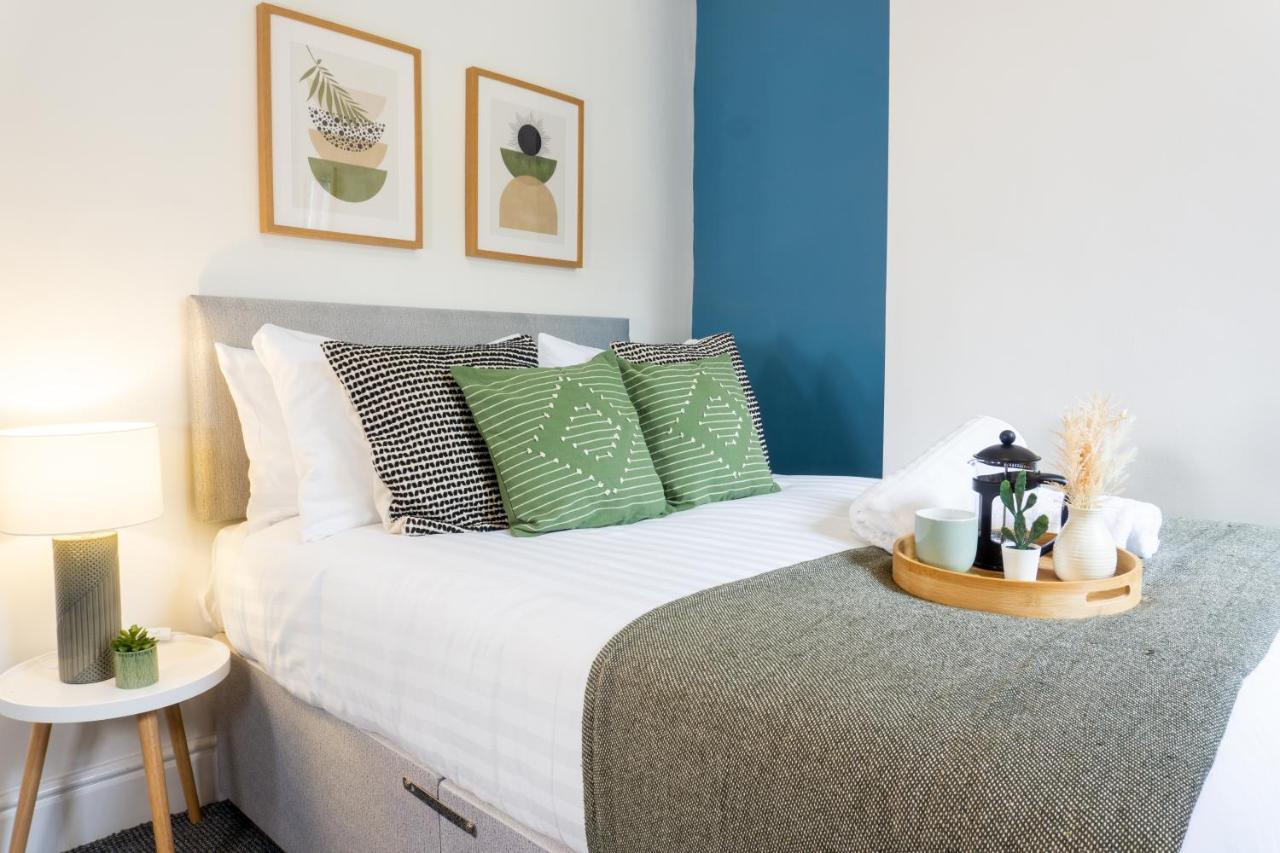 Holiday home Conningsby House - Air Host & - 6 Bedrooms In Anfield *