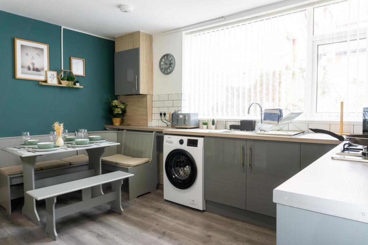 Conningsby House - Air Host & - 6 Bedrooms In Anfield *